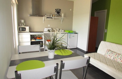 Faro House | Homerez - House in Faro w/Pool