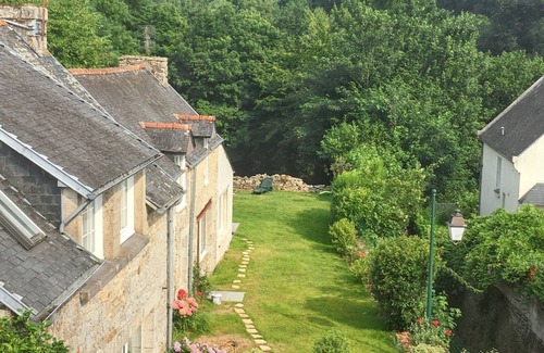 Huelgoat House | Homerez - House in Huelgoat, garden