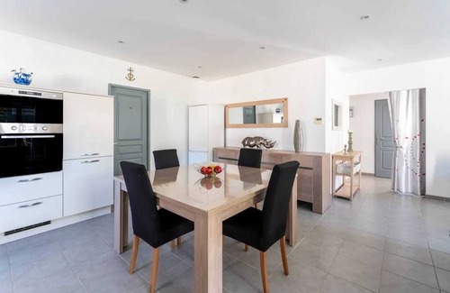 Sernhac House | Homerez - House in Sernhac, near Gardon
