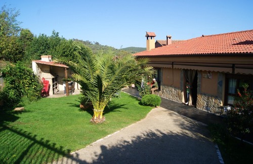 Sotoserrano House | Homerez last minute deal - Nice house with mountain view