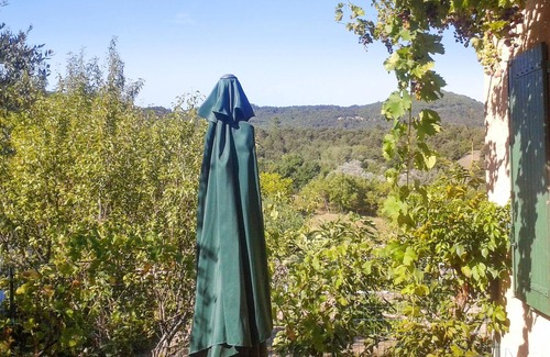 Revest-des-Brousses House | Homerez - Nice house With mountain view and terrace