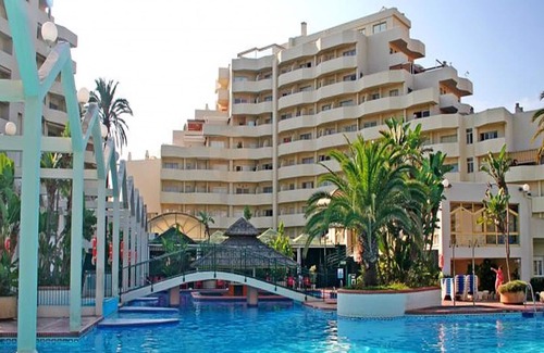 Benalmadena Costa Apartment | Homerez - Nice appartement 500 m away from the beach for 5 ppl. with shared pool