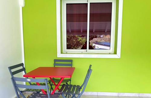 L'Houezel Apartment | Homerez - Nice appartement 2 km away from the beach for 4 ppl. with shared pool