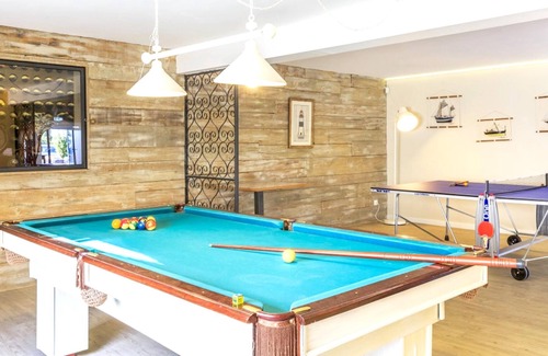 Olhao Apartment | Homerez - Nice appartement 3 km away from the beach for 2 ppl. with shared pool