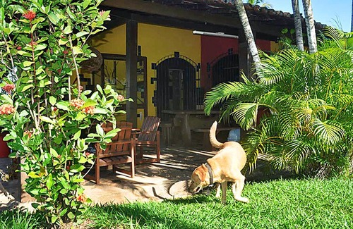 Barra do Jacuipe Ski Chalet | Homerez - Nice chalet 4 km away from the beach for 3 ppl. with shared pool
