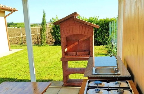 Pescia Romana House | Homerez - Nice house 3 km away from the beach for 4 ppl. at Pescia Romana