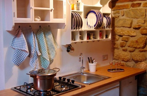 Castelmezzano Apartment | Homerez - Nice studio for 2 ppl. with balcony at Castelmezzano