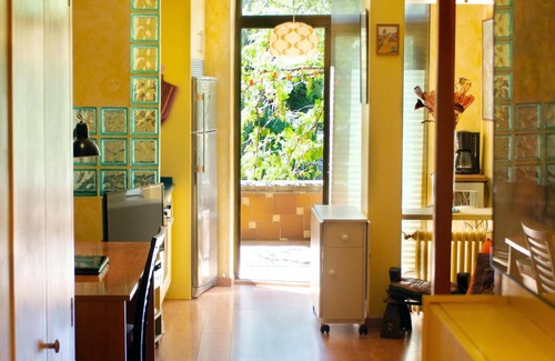 Nueva Espana Apartment | Homerez - Nice studio for 2 ppl. with shared pool, garden and terrace at Madrid