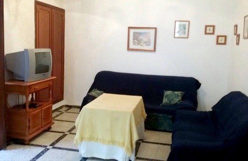 Old Town Apartment | Homerez - Spacious appartement for 6 ppl. with balcony at Cádiz