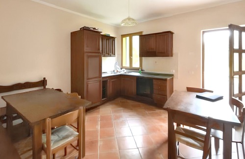 Gallicano House | Homerez - Spacious House in Gallicano with Sauna