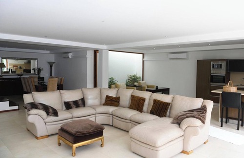 Canicada Villa | Homerez - "Spacious villa in Caniçada with year-round private pool"