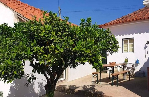 Alcobaca Villa | Homerez - Villa 9 km away from the beach for 6 ppl. with terrace at Alcobaça