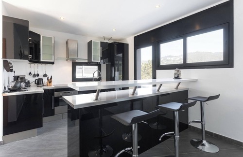 Lloret de Mar Villa | Homerez - Villa in Lloret de Mar
