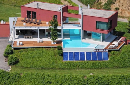 Saint-Desirat Villa | Homerez - Villa in Saint Désirat
