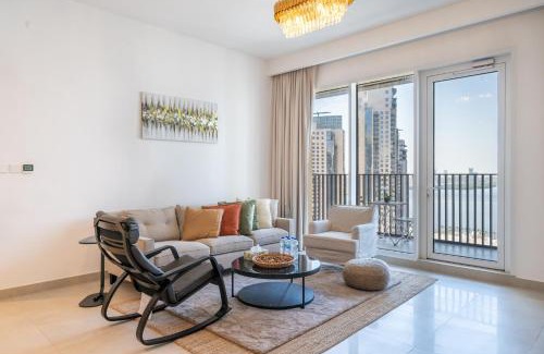 Dubai Apartment | Homes Beyond I 2 BR Apartment with Panoramic Creek View