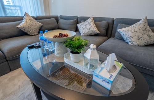 Dubai Apartment | Homes Beyond l Spacious 2BR Creekside Lifestyle
