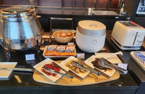 Pil-dong Hotel | HOMES Red Myeongdong
