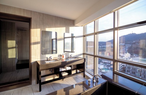 Pil-dong Hotel | HOMESRED MYEONGDONG