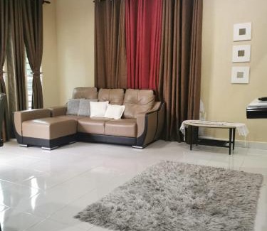Kampung Bakau House | Homestay Azkha