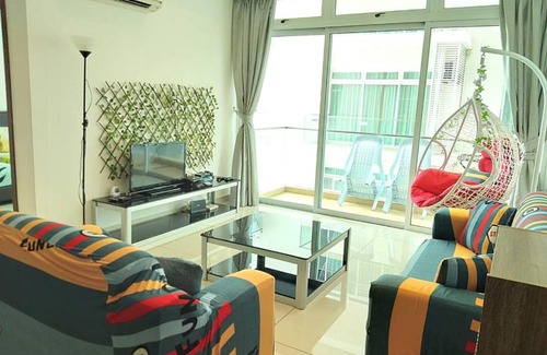 Taman Century Apartment | HomeStay (D'Esplanade- Fun House)