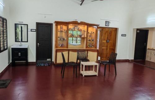 Kumbakonam Villa | Homestay in Kumbakonam The Sparrow House 1-BHK FF