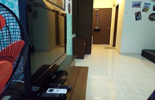 Semanggol Apartment | Homestay Pagar Buruk Bukit Merah L2 - AIR CONDITIONED