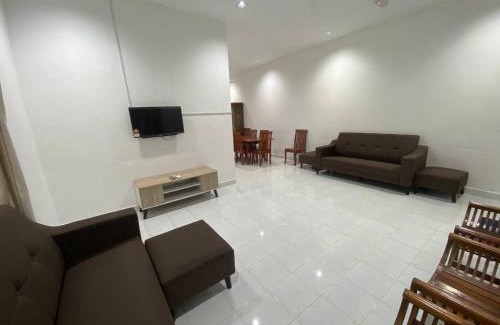 Kampung Jawa Tengah House | Homestay Selayang D Kepong