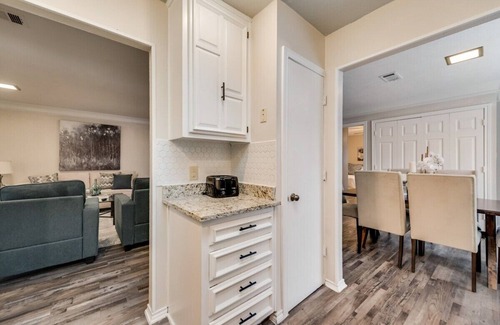 Plano House | Homestead Haven: 3-Bedroom Country Hideaway