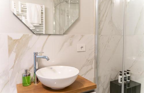 San Zeno Apartment | HomeThirtyFour