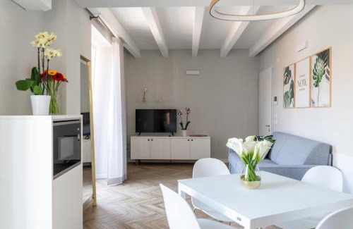 San Zeno Apartment | HomeThirtyFour