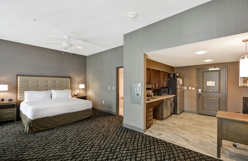 Warren Hotel | Homewood Suites by Hilton Detroit