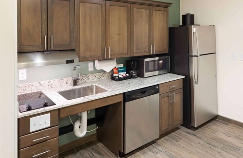Port Canaveral Hotel | Homewood Suites by Hilton Cape Canaveral-Cocoa Beach