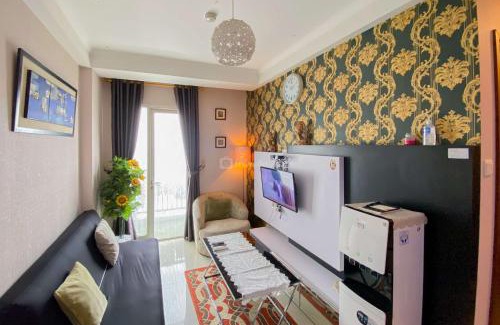 East Jakarta Apartment | Homey and Warm 2BR at Signature Park Grande Apartment By Travelio