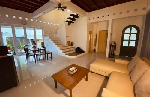 Ngaglik House | Homey Space Near Kaliurang - Arfani's House
