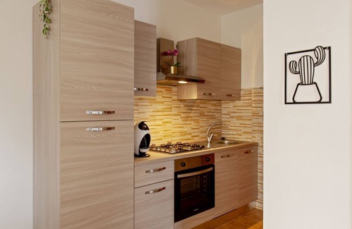 Pisa Apartment | Homiday - Hospital/Airport- A/C and Free Parking