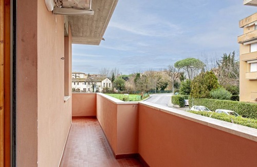 Pisa Apartment | Homiday - Hospital/Airport- A/C and Free Parking