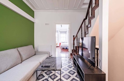 Sultanahmet House | Homie Suites 2br Townhouse in Old Town #SU18