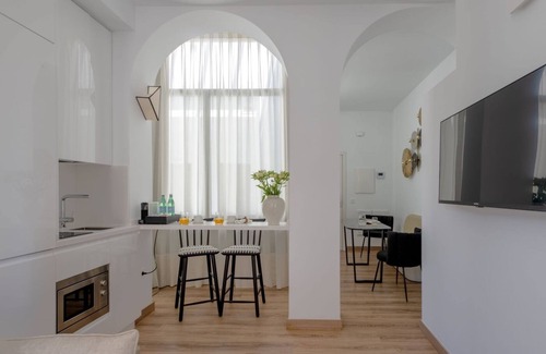 Distrito Centro Apartment | Hommyhome Coliseum 203