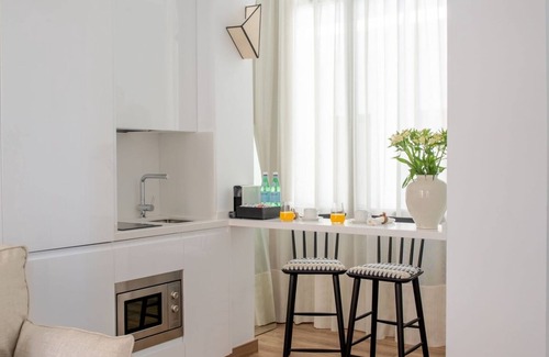 Distrito Centro Apartment | Hommyhome Coliseum 203