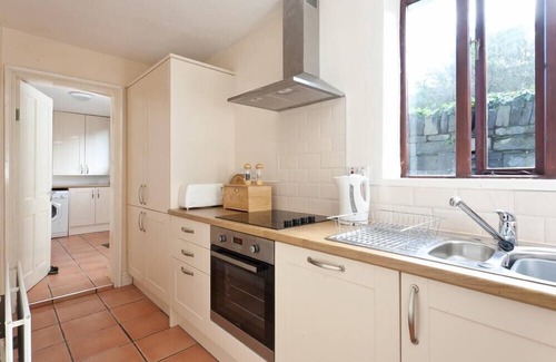 Bowness-on-Windermere Cottage | HONEYSUCKLE COTTAGE, with open fire in Bowness-On-Windermere