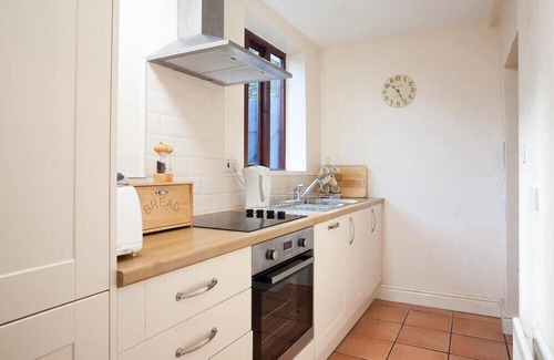 Bowness-on-Windermere Cottage | HONEYSUCKLE COTTAGE, with open fire in Bowness-On-Windermere