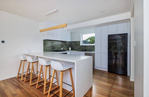 Kerikeri House | Hook and Line Hideaway - Kerikeri Holiday Home