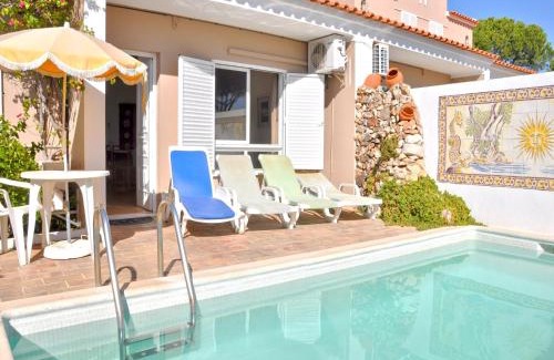 Quarteira Villa | Horacio Villa is located near the center of Vilamoura