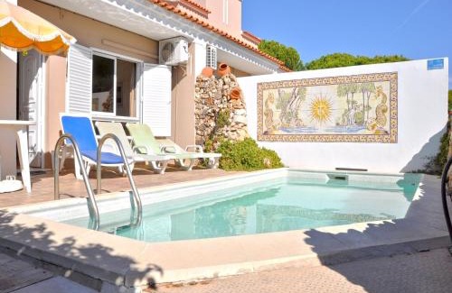 Quarteira Villa | Horacio Villa is located near the center of Vilamoura