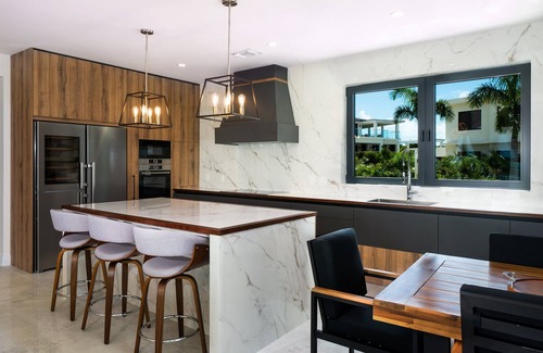 Ocean Point Villa | Horizon Beachfront Villa in Chalk Sound