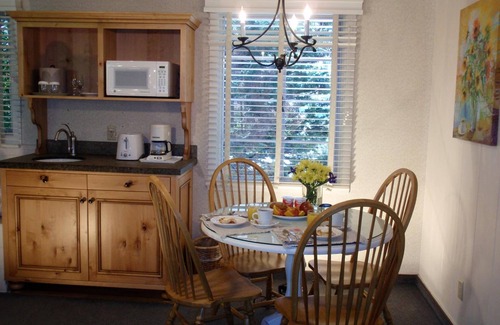 Northwest Carmel Hotel | Horizon Inn and Ocean View Lodge