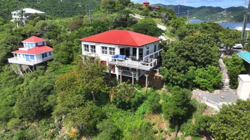 Estate Saint Quaco and Zimmerman Villa | Horizon's Edge