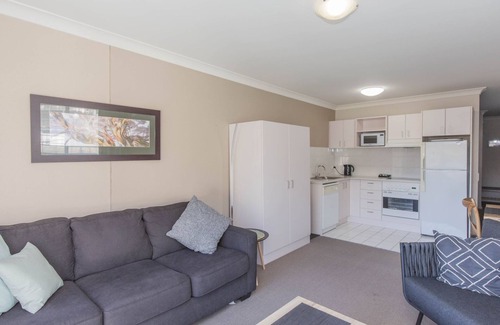 Jindabyne Apartment | Horizons - 501/10 Kosciuszko Rd