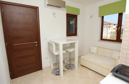 Rovinj Apartment | HORIZONT Studio 2nd floor