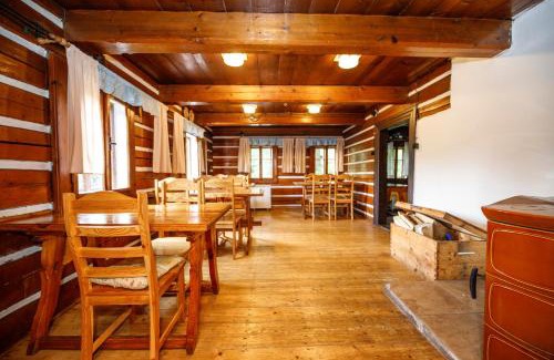 Mala Upa Ski Chalet | Horská chata Mamut